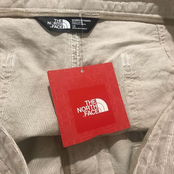 New With Tag The North Face Womens Shorts Front and Back Pockets Size 10 - Picture 8 of 9